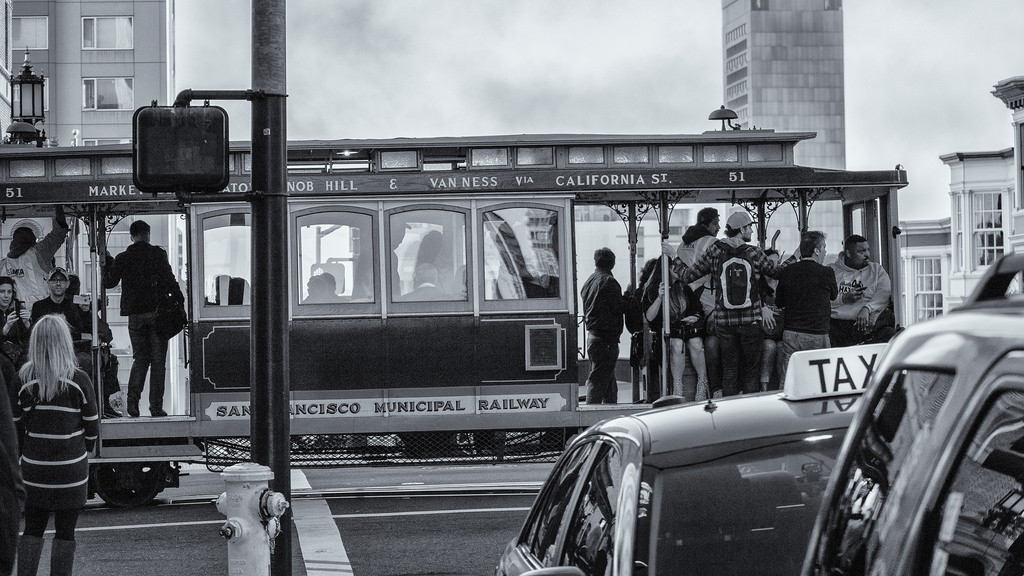 Cable-Car-on-Nob-Hill