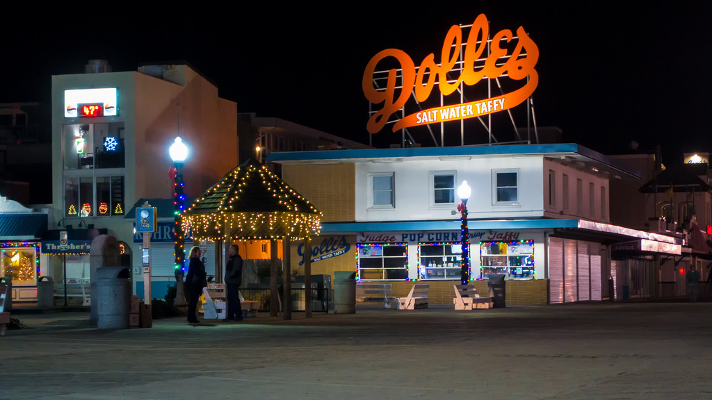 Rehoboth-Beach-Boardwalk-on-New-Year39s-Eve-2016